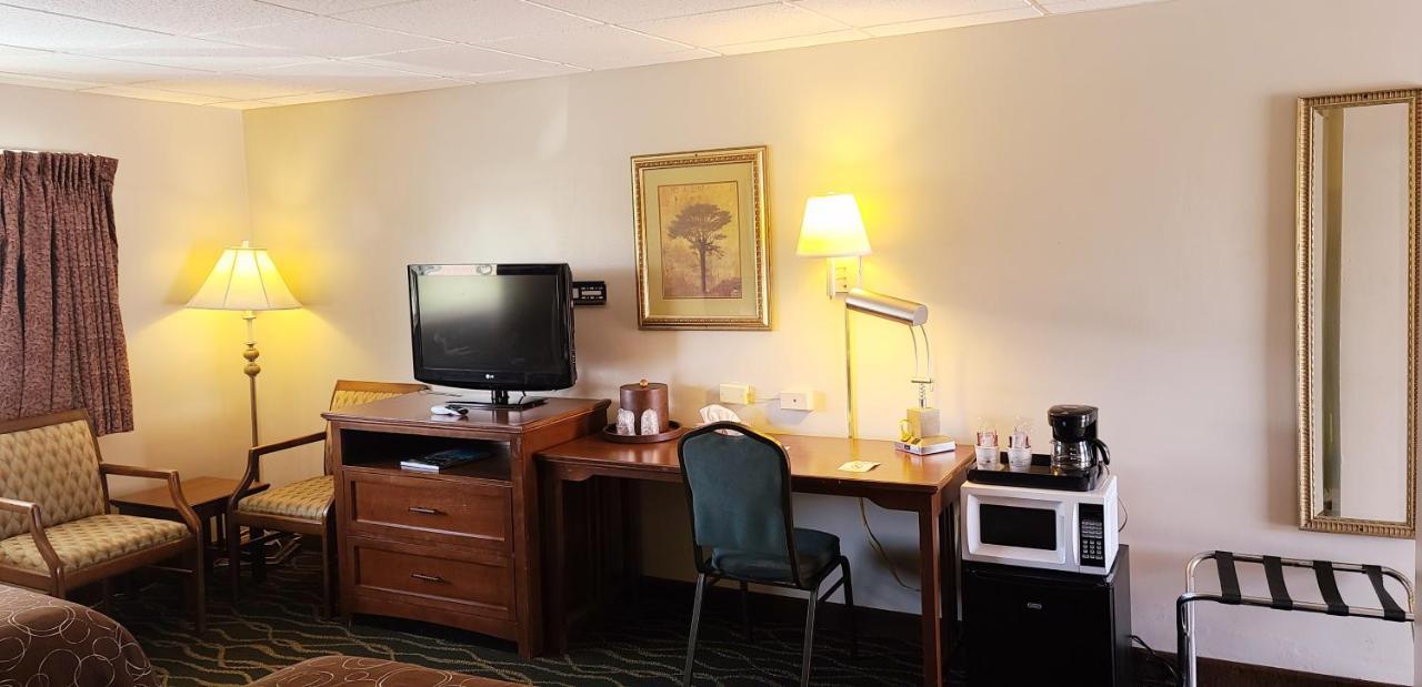 Motel Hampton 2*